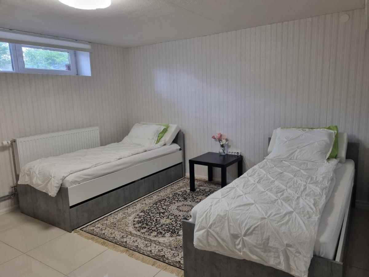 Apartamento Moonlight - Trevlig Kallarlagenhet Broby Exterior foto